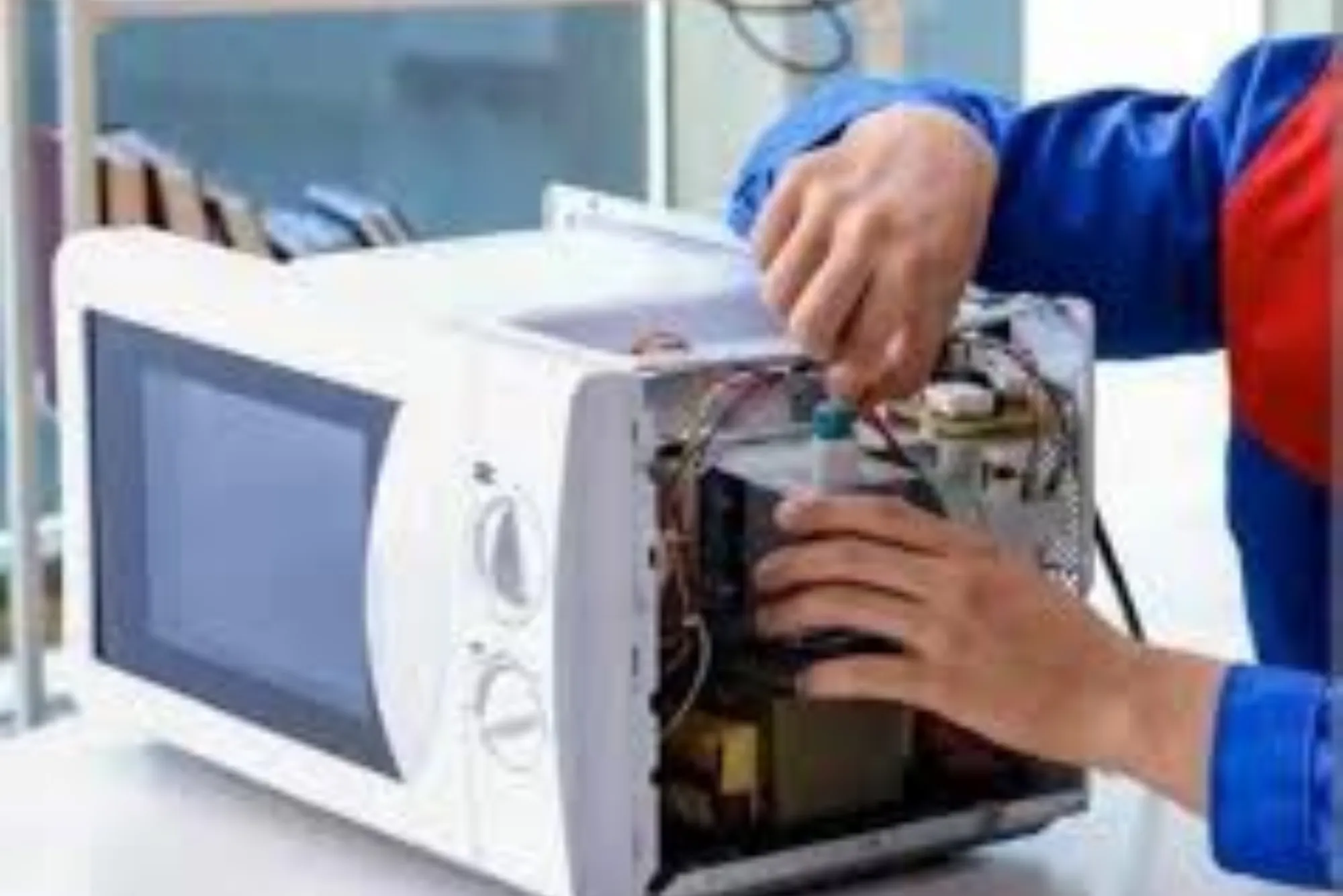 Finding the Best Microwave Repair Shop Near Me