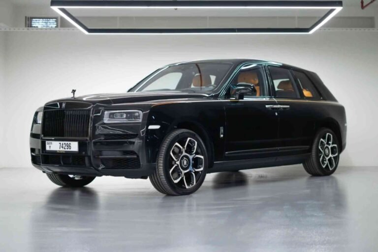 Experience Dubai in Style Through Chauffeured Car Rentals 